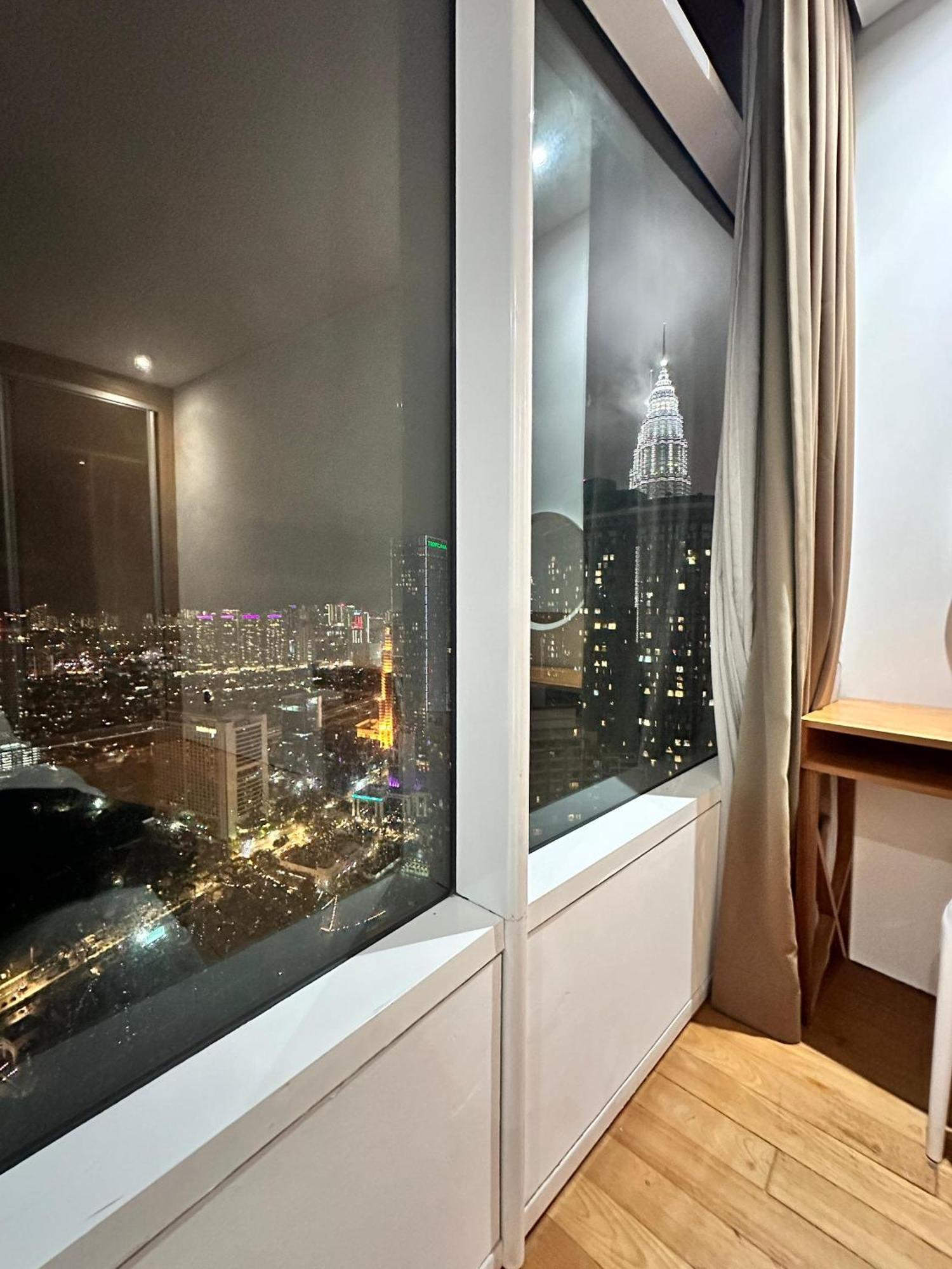 Vortex Hotel Suites Klcc At Kuala Lumpur City Center Екстериор снимка