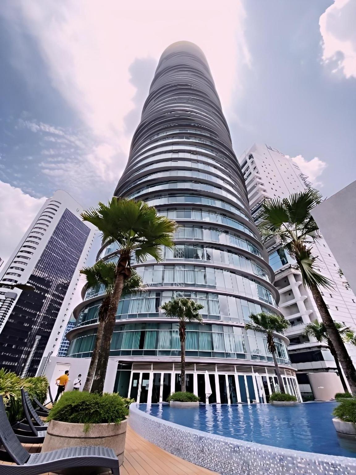 Vortex Hotel Suites Klcc At Kuala Lumpur City Center Екстериор снимка
